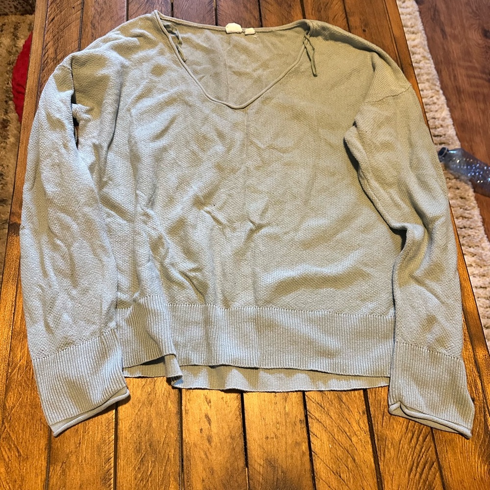 LAST CHANCE - Make me an offer - GAP Green Relaxed Fit Crew Neck Blouse